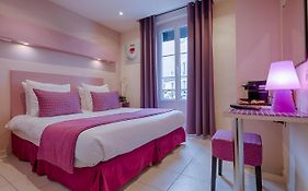 Pink Hotel Paris